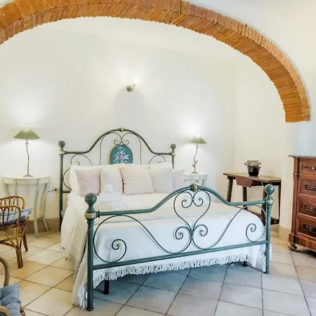 Appartamento Con Piscina Archetti 10 Minuti Da Firenze, Vista Campagna E Vigneti Apartment *