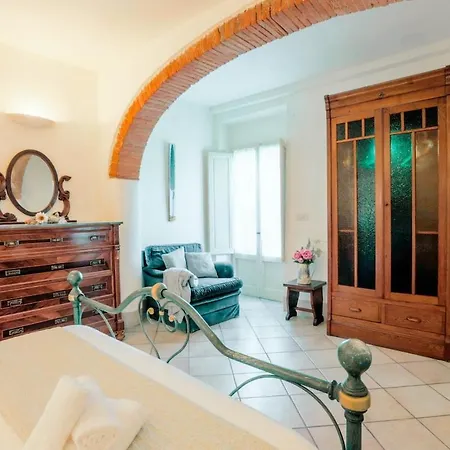 Appartamento Con Piscina Archetti 10 Minuti Da Firenze, Vista Campagna E Vigneti Apartment *